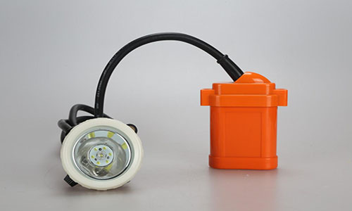 <b>﮵ʲô?﮵ʹע</b>